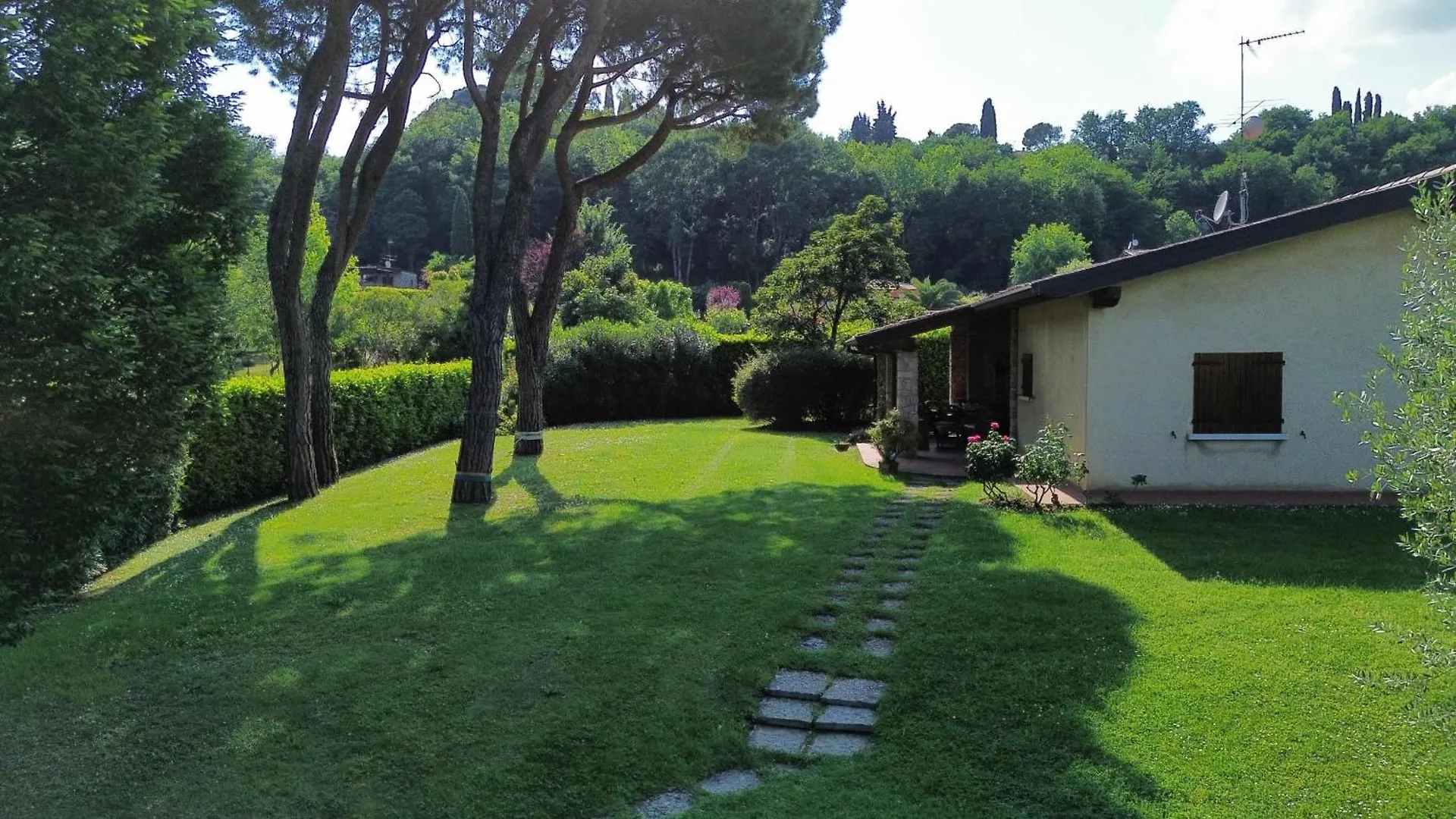 Villa Paradiso By Bookinggardalake San Felice del Benaco