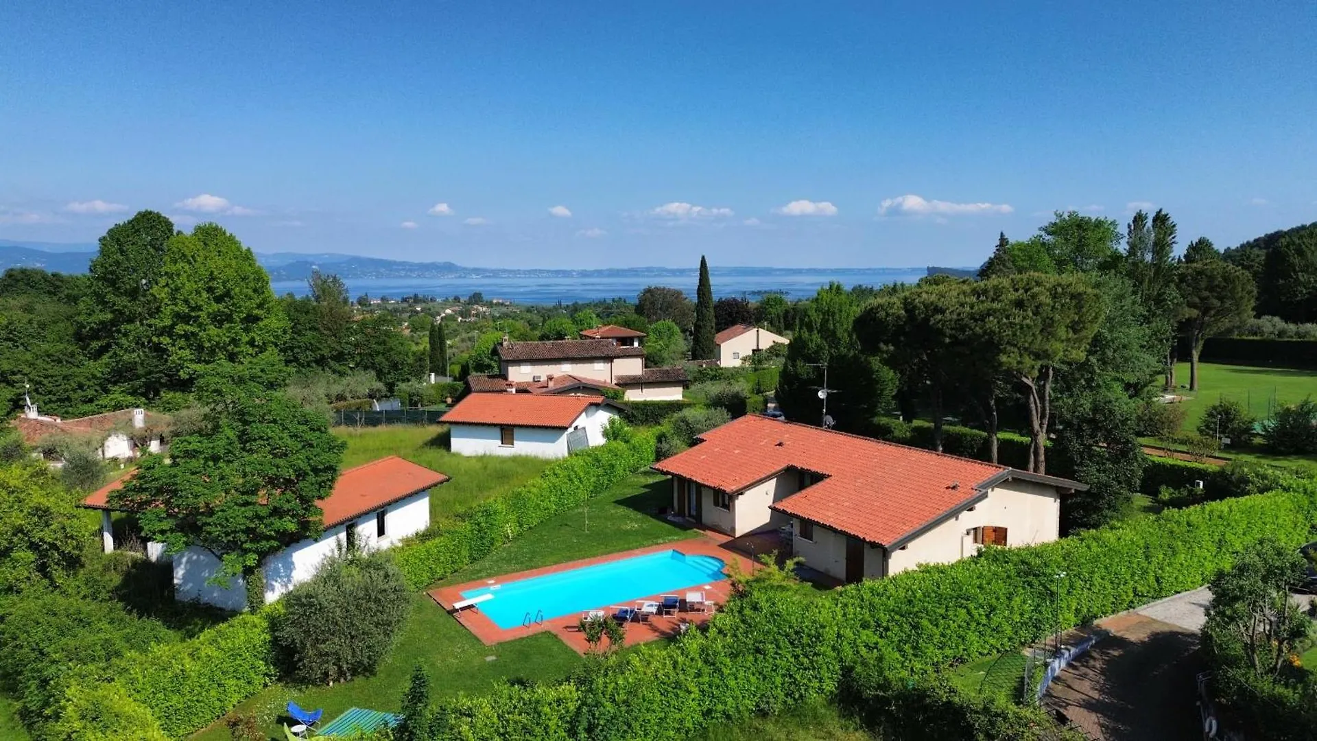 Villa Paradiso By Bookinggardalake San Felice del Benaco
