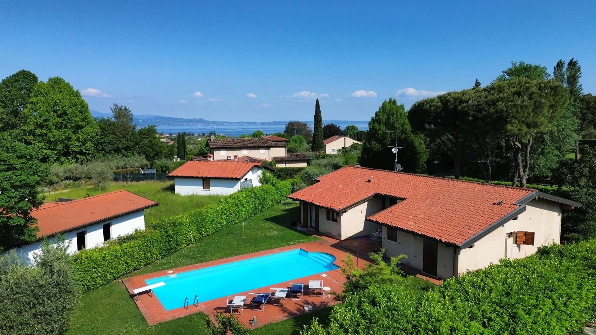 Villa Paradiso By Bookinggardalake San Felice del Benaco