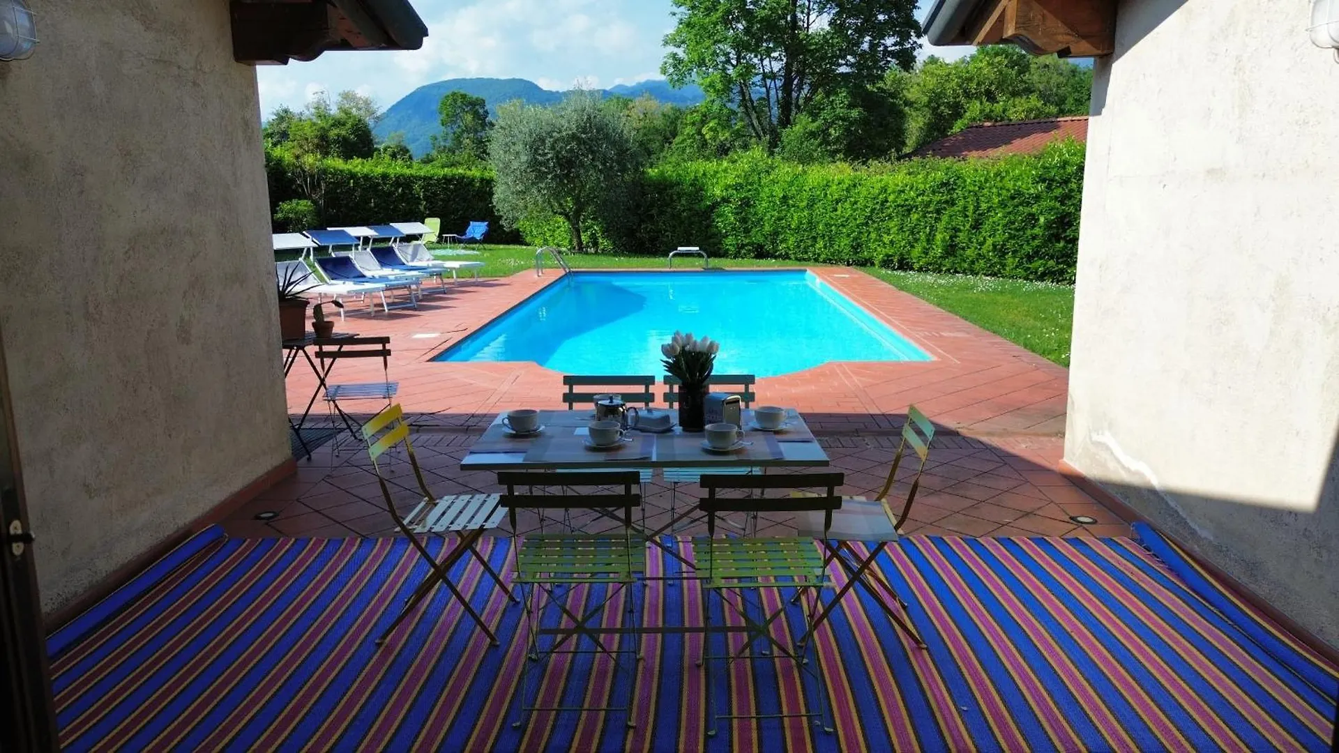Villa Paradiso By Bookinggardalake San Felice del Benaco 0*,  Italië