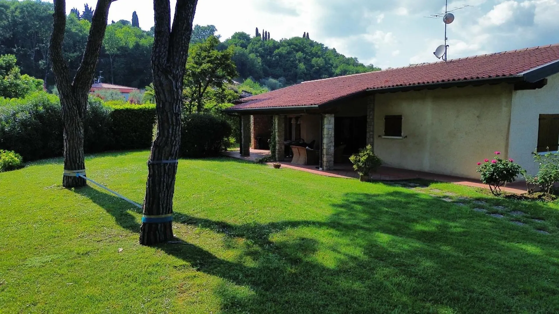 Villa Paradiso By Bookinggardalake San Felice del Benaco